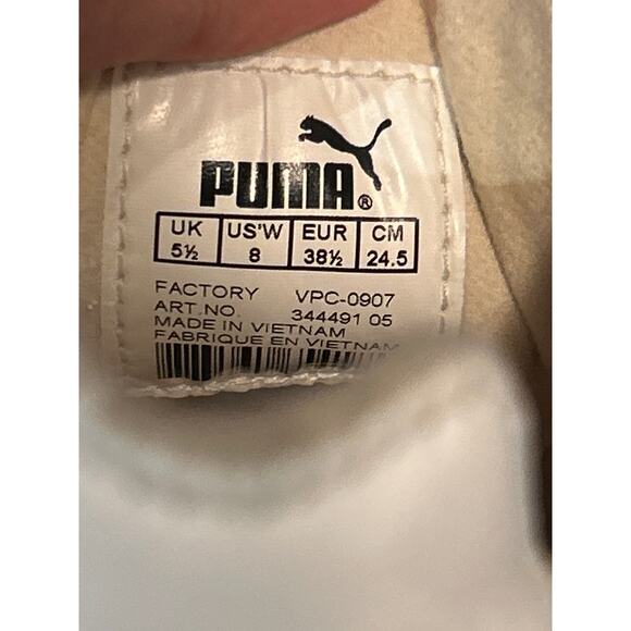 Puma Women's Leather Sneaker - Picture 6 of 8